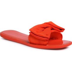 Klapki KATE SPADE - Bikini K0005 Tamarillo. Pomarańczowe klapki damskie Kate Spade, z aplikacjami, ze skóry ekologicznej, bez obcasa. W wyprzedaży za 349,00 zł.