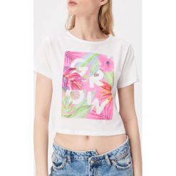 Crop top z botanicznym nadrukiem - Biały. Białe topy damskie Sinsay, xl, z nadrukiem, bez kołnierzyka. W wyprzedaży za 4,99 zł.