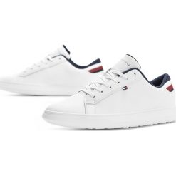 Tommy Hilfiger Essential Leather Detail Cupsole FM0FM02272-100. Trampki męskie TOMMY HILFIGER, na lato, bez wzorów, ze skóry, sportowe, bez zapięcia. W wyprzedaży za 359,99 zł.