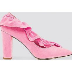Czółenka: NA-KD Shoes Czółenka na średnim obcasie z falbanką - Pink