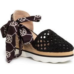 Espadryle UNISA - Luengo Fou Black. Czarne espadryle damskie Unisa, bez wzorów, ze skóry, bez obcasa, na koturnie. Za 499,00 zł.