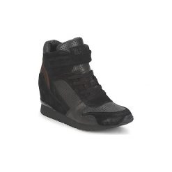 Buty Ash DRUM. Czarne trampki i tenisówki damskie Ash, bez wzorów, bez zapięcia. Za 474,50 zł.