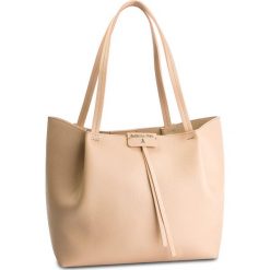 Torebka PATRIZIA PEPE - 2V8895/A4U8-B524 Camel Beige. Brązowe torebki klasyczne damskie Patrizia Pepe, bez wzorów, ze skóry, klasyczne, bez dodatków. W wyprzedaży za 569,00 zł.