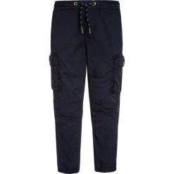 Scotch Shrunk RELAX FLIGHT WITH ELASTICATED WAISTBAND Bojówki navy. Niebieskie bojówki męskie marki Scotch Shrunk, z bawełny. W wyprzedaży za 187,85 zł.