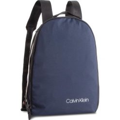 Plecak CALVIN KLEIN - Clash Round Backpack K50K504197 461. Niebieskie torby męskie skórzane Calvin Klein, bez wzorów, ze skóry ekologicznej. W wyprzedaży za 359,00 zł.