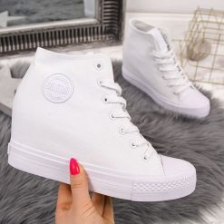 Trampki na koturnie sneakersy białe Big Star FF274A192 - biały. Białe trampki i tenisówki damskie BIG STAR. Za 109,99 zł.