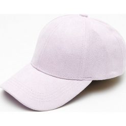 Czapka z daszkiem - Fioletowy. Fioletowe czapki damskie Cropp, bez wzorów. Za 34,99 zł.