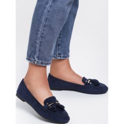 Granatowe Mokasyny Madison. Niebieskie mokasyny damskie Inny, bez wzorów, eleganckie, z okrągłym noskiem, bez obcasa, na płaskiej podeszwie, bez zapięcia. Za 69,99 zł.