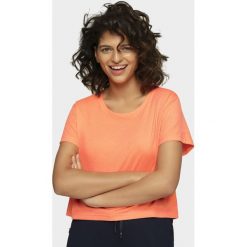 T-shirt damski. Koszulki damskie m, bez wzorów, z dzianiny, bez kołnierzyka, z krótkim rękawem. Za 39,99 zł.