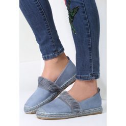 Niebieskie Espadryle To The Middle. Niebieskie espadryle damskie marki vices, na płaskiej podeszwie. Za 59,99 zł.