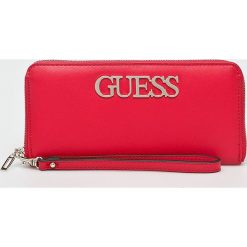 Guess Jeans - Portfel. Czerwone portfele damskie Guess Jeans, z aplikacjami, z jeansu. Za 279,90 zł.