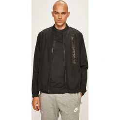 Under Armour - Bluza. Zielone bluzy męskie Under Armour, s, bez wzorów, z poliesteru, z kapturem, bez rękawów, bez kaptura. W wyprzedaży za 199,90 zł.