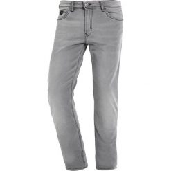 Jeansy męskie regular: Kaporal Jeansy Slim Fit expess