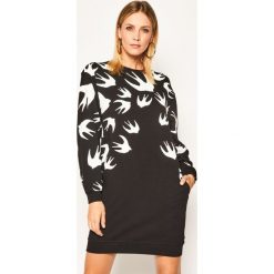 Sukienka dzianinowa MCQ Alexander McQueen 379194 RLT72 1000. Czarne sukienki damskie McQ Alexander McQueen, l, bez wzorów, z bawełny, bez kołnierzyka, bez rękawów. W wyprzedaży za 729,00 zł.