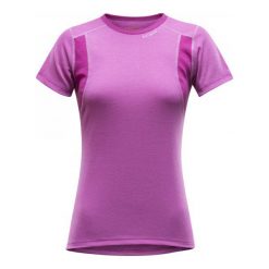 Devold Koszulka Termoaktywna Z Krótkim Rękawem Hiking T-Shirt Anemone Xs. Fioletowe t-shirty damskie marki Devold, xs, z wełny, z krótkim rękawem. W wyprzedaży za 189,00 zł.
