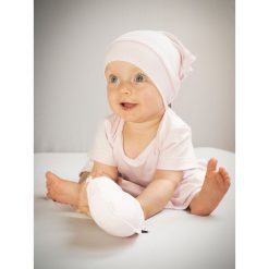 Chustka BAMBOO różowa S. Różowe czapeczki niemowlęce marki NANAF ORGANIC, bez wzorów. Za 34,99 zł.