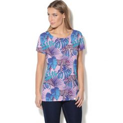 Colour Pleasure Koszulka damska CP-034 274 niebiesko-różowo-turkusowa r. XL-XXL. Czerwone bluzki damskie marki Colour pleasure, xl. Za 70,35 zł.