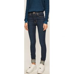 Levi's - Jeansy 720. Niebieskie jeansy damskie Levi's®, s, z podwyższonym stanem. W wyprzedaży za 329,90 zł.