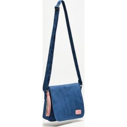 Torebka jeansowa. Niebieskie torebki klasyczne damskie Moodo, bez wzorów, z jeansu, bez dodatków. Za 24,99 zł.