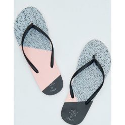 Klapki japonki trzy kolory - Różowy. Różowe klapki damskie Sinsay, bez wzorów, bez obcasa. Za 14,99 zł.