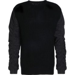 Swetry klasyczne męskie: Religion PILOT Sweter black