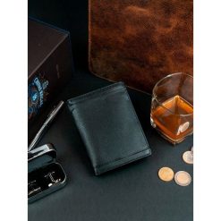 Portfel męski skórzany RFID Pierre Andreus czarny - Czarny. Czarne portfele męskie PIERRE ANDREUS, bez wzorów, ze skóry. Za 54,00 zł.