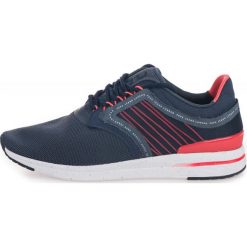 Pepe Jeans tenisówki męskie Jayker Fast 42 ciemnoniebieskie. Niebieskie buty sportowe męskie Pepe Jeans, z jeansu, bez zapięcia, tenisowe. W wyprzedaży za 239,00 zł.