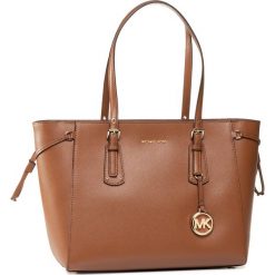 Torebka MICHAEL MICHAEL KORS - Voyager 30H7GV6T8L Luggage. Pomarańczowe torebki klasyczne damskie MICHAEL Michael Kors, bez wzorów, ze skóry, bez dodatków. Za 1399,00 zł.