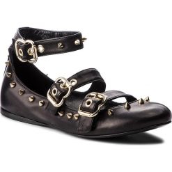 Półbuty TWINSET - Ballerina CA8TBC Nero 00006. Czarne półbuty damskie marki Twinset, na co dzień, bez wzorów, ze skóry, bez obcasa, na płaskiej podeszwie, bez zapięcia. W wyprzedaży za 539,00 zł.