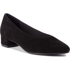 Półbuty VAGABOND - Alicia 4605-040-20 Black. Czarne półbuty damskie Vagabond, na co dzień, bez wzorów, ze skóry, bez obcasa, na obcasie, bez zapięcia. Za 379,00 zł.