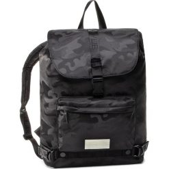 Plecak KENDALL + KYLIE - HBKK-119-0002-80 Black. Czarne plecaki damskie bez wzorów, z materiału, eleganckie. W wyprzedaży za 249,00 zł.