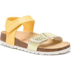 Sandały SUPERFIT - 4-00123-60 Gelb. Żółte sandały dziewczęce Superfit, ze skóry ekologicznej, bez zapięcia. Za 159,00 zł.