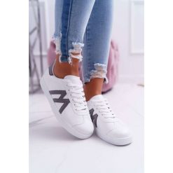 Sportowe Damskie Buty Białe Sheia. Białe buty sportowe damskie Tagless, bez wzorów, z tkaniny, klasyczne. Za 79,00 zł.