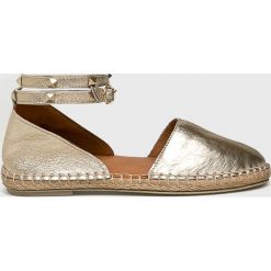 Badura - Espadryle. Żółte espadryle damskie Badura, bez wzorów, ze skóry, bez obcasa, na płaskiej podeszwie. W wyprzedaży za 179,90 zł.
