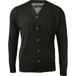 Popielaty Elegancki Sweter Rozpinany na Guziki, Kardigan Męski -BRAVE SOUL- z Dwoma Kieszonkami SWBRSAW18GHAZAIcharcoal. Szare swetry męskie Brave Soul, m, bez wzorów, eleganckie. Za 79,00 zł.