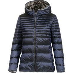 Kurtka puchowa w kolorze granatowym. Niebieskie kurtki damskie pikowane marki Ski- & Outdoor, bez wzorów, z puchu, bez kaptura. W wyprzedaży za 241,95 zł.