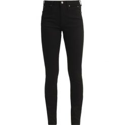 Calvin Klein Jeans SCULPTED SKINNY Jeans Skinny Fit infinite black. Czarne jeansy damskie relaxed fit Calvin Klein Jeans, z bawełny. W wyprzedaży za 407,20 zł.
