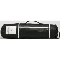 Calvin Klein Performance - Torebka. Czarne torebki klasyczne damskie Calvin Klein Performance, z aplikacjami, z nylonu, casualowe, na ramię, duże, z aplikacjami. W wyprzedaży za 199,90 zł.