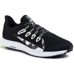 Buty NIKE - Quest 2 CI3787 010 Black/White/Iron Green. Czarne buty sportowe męskie Nike, z tworzywa sztucznego, bez zapięcia, do biegania. Za 319,00 zł.