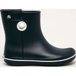 Crocs - Kalosze Jaunt. Niebieskie kalosze damskie Crocs, bez wzorów, z materiału. W wyprzedaży za 129,90 zł.