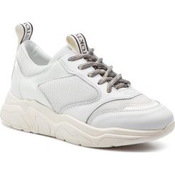 Sneakersy STOKTON - 33-D-SS19 Variante Bianca. Białe półbuty damskie Stokton, ze skóry. W wyprzedaży za 529,00 zł.