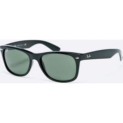 Ray-Ban - Okulary. Czarne okulary przeciwsłoneczne męskie marki Ray-Ban, z materiału, prostokątne. Za 479,90 zł.