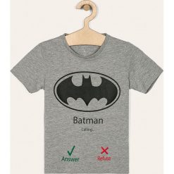 Name it - T-shirt dziecięcy 116-152 cm. Czarne t-shirty chłopięce Name it, z nadrukiem, z elastanu, bez rękawów. Za 59,90 zł.