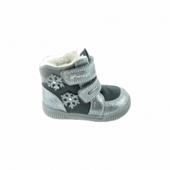 Primigi buty zim. dziewczęce 21 szare. Szare buty dziewczęce zimowe Primigi, bez zapięcia, gore-tex. Za 269,00 zł.