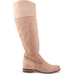 Wsuwane kozaki na niskim obcasie - skóra naturalna - model 125 - kolor cappuccino. Szare kozaki damskie Zapato, na lato, z jeansu, eleganckie, na wysokim obcasie, na płaskiej podeszwie, bez zapięcia. W wyprzedaży za 366,75 zł.
