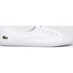 Lacoste - Tenisówki. Białe trampki i tenisówki damskie Lacoste, bez wzorów, z materiału, bez zapięcia. W wyprzedaży za 199,90 zł.