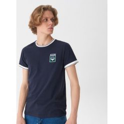 T-shirt z aplikacją - Granatowy. Niebieskie t-shirty męskie marki House, s, z aplikacjami, bez kołnierzyka. Za 39,99 zł.