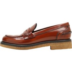 Creepersy damskie: CLOSED LOAFER Półbuty wsuwane caramel