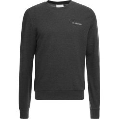 Calvin Klein CHEST EMBROIDERY Bluza grey. Szare bluzy męskie marki Calvin Klein Jeans, l, z nadrukiem, z bawełny, z kapturem. Za 399,00 zł.