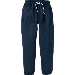 Spodnie dresowe bonprix ciemnoniebieski. Niebieskie spodnie męskie bonprix, s, bez wzorów, z dresówki. Za 69,99 zł.